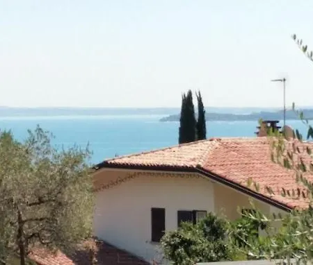 Appartement The Magic House With Garden à Moniga del Garda Extérieur photo